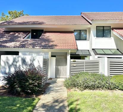 5080 Beachwalk
