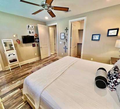 Master Suite - King