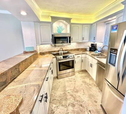 Full stocked kitchen