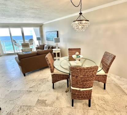 Dining area for 4