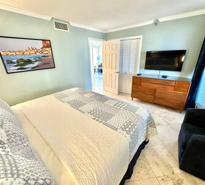 Bedroom - King