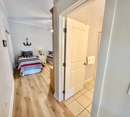 Guest bedroom