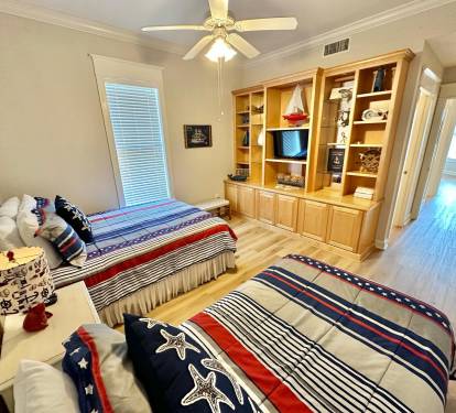 Guest bedroom