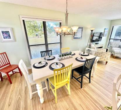 Dining area for 8