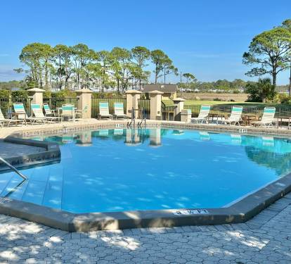 Harbour Point Community Pool