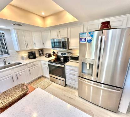 Fully stocked kitchen