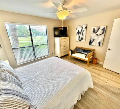 Guest Bedroom - Queen