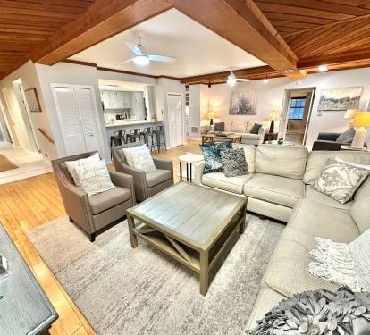 Large Spacious Living Area