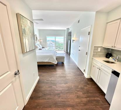 Guest Bedroom - Studio