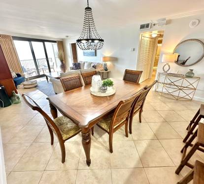 Dining area for 6