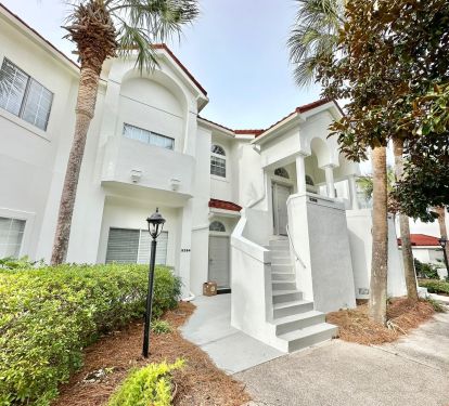 5285 Tivoli By The Sea