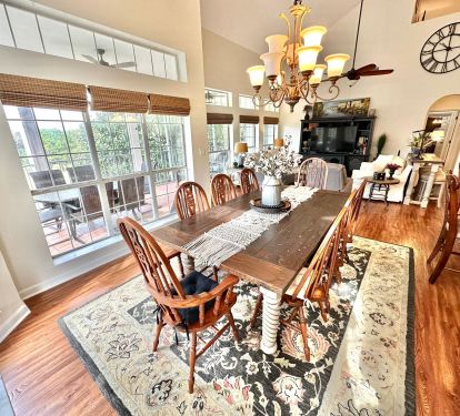 Dining seating for 8