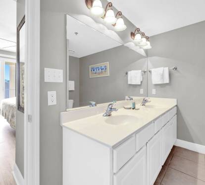 Master Bathroom 1 Part 1