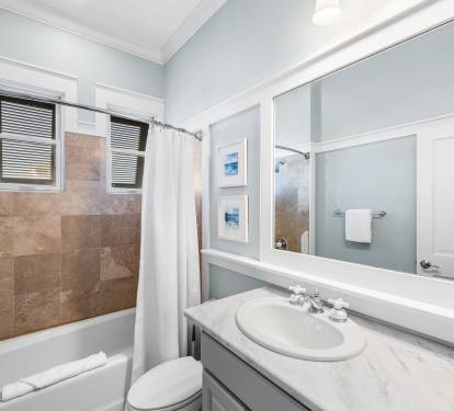 Third Floor ensuite Shower and Tub Combination.