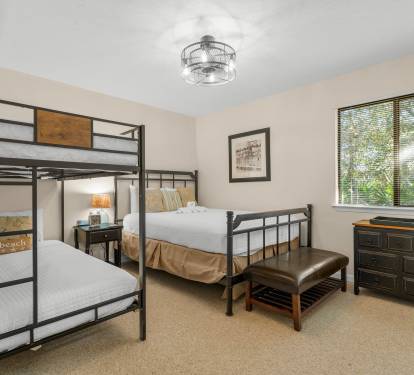 2nd Bedroom with Standard bed and Bunkbed