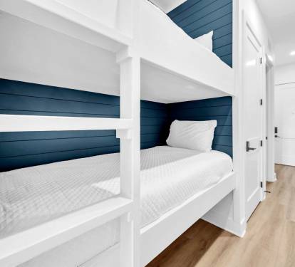 Hallway Bunks 1 Part 2