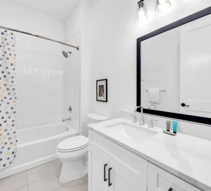 Hallway / Guest Bathroom 1 Part 1