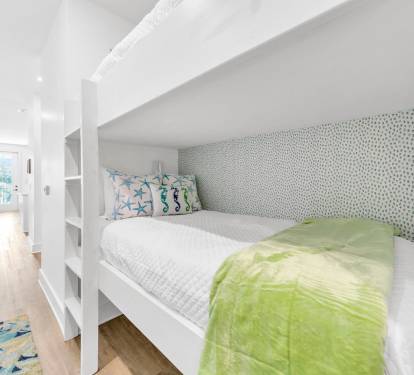 Hallway Bunks 1 Part 1