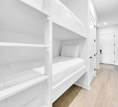 Hallway Bunks 1 Part 1