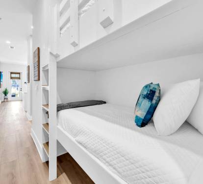 Hallway Bunks 1 Part 1