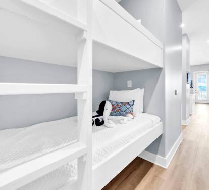 Hallway Bunks 1 Part 1