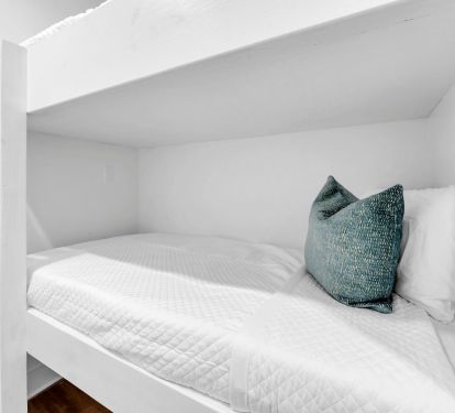 Hallway Bunks 1 Part 1