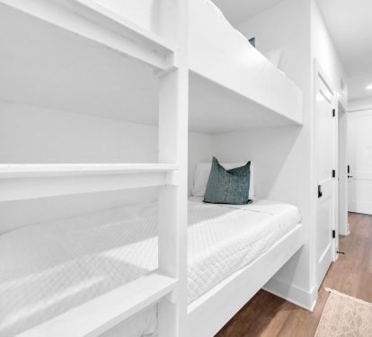 Hallway Bunks 1 Part 2