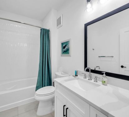 Hallway / Guest Bathroom 1 Part 1