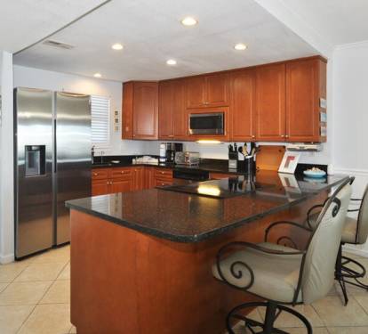 Kitchen - Emerald Isle Resort 712, Okaloosa Island, Fort Walton Beach Vacation Rentals by Sunset Resort Rentals