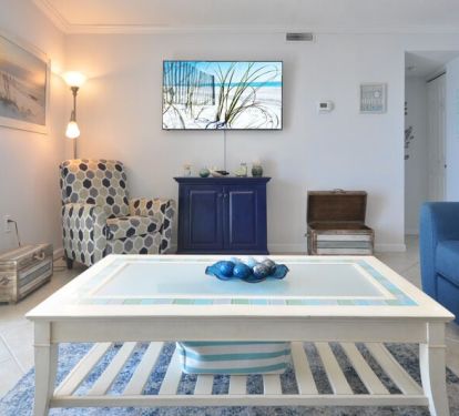 Living Room - Emerald Isle Resort 712, Okaloosa Island, Fort Walton Beach Vacation Rentals by Sunset Resort Rentals
