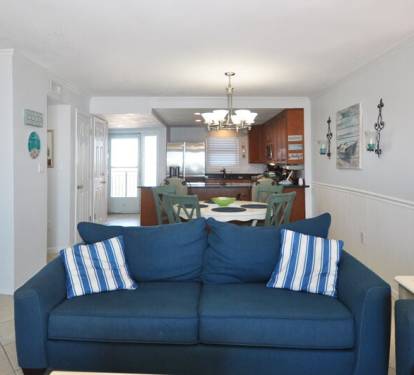 Living Room - Emerald Isle Resort 712, Okaloosa Island, Fort Walton Beach Vacation Rentals by Sunset Resort Rentals
