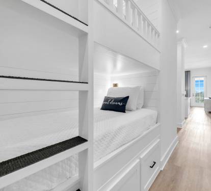 Hallway Bunks 1 Part 1
