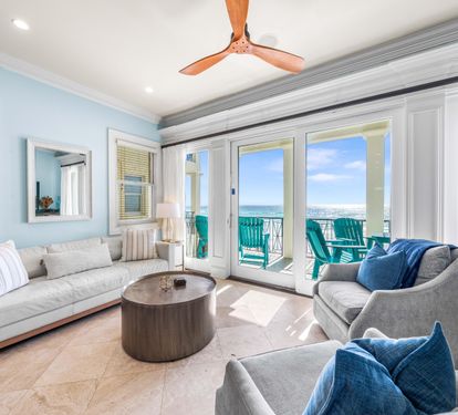 Gulf Front Living!