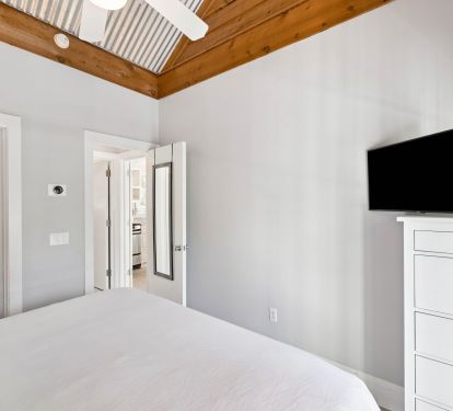 Enjoy Balcony Access & a Flat-Screen TV