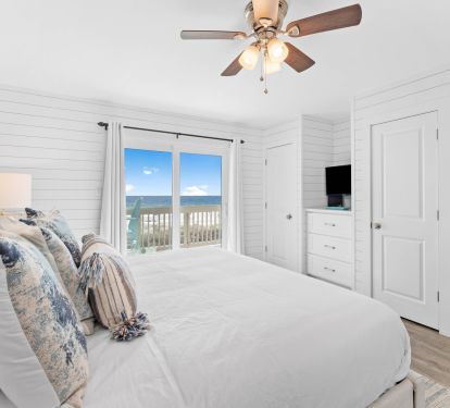 Primary King Suite - Gulf-Front Balcony + Flat-Screen TV