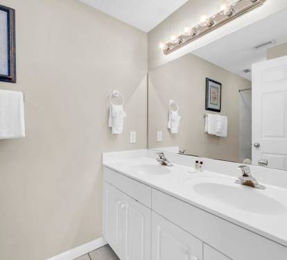 Master Bathroom 1 Part 1