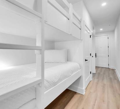 Hallway Bunks 1 Part 2