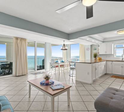 Wake up to breathtaking ocean views in your open-concept living space, where the kitchen, dining, and lounge flow seamlessly together with panoramic sea views.