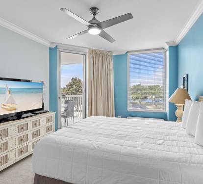 Bedroom 2 with Queen Bed with North Balcony Access