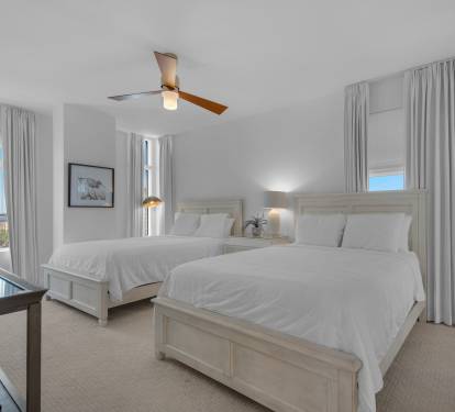 Bedroom 3 with 2 Queen Beds