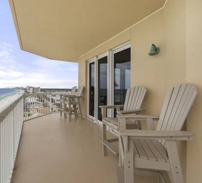 : Private Oceanfront Balcony