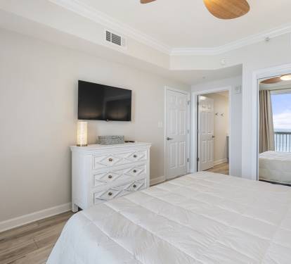 Serene King Suite