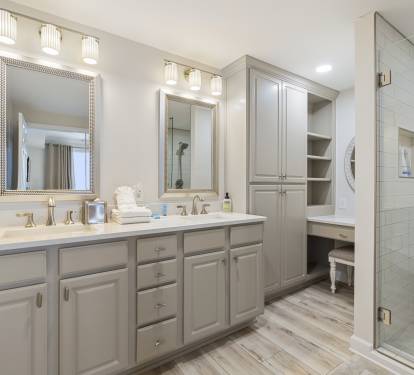 Spa-Like Soaking Tub
