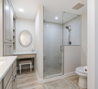 Spa-Like Soaking Tub