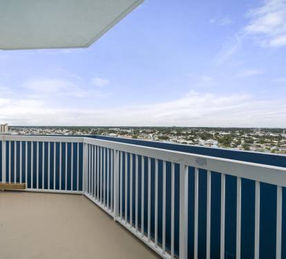 Private Oceanfront Balcony