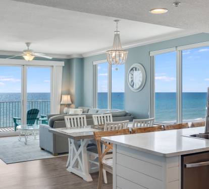 Scenic Coastal Dining