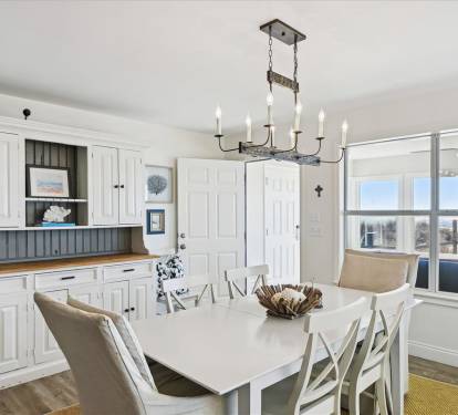 Elegant Dining Space