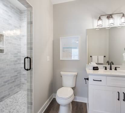 En suite bathroom