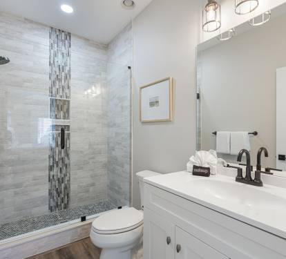 En suite bathroom