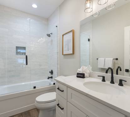 En suite bathroom